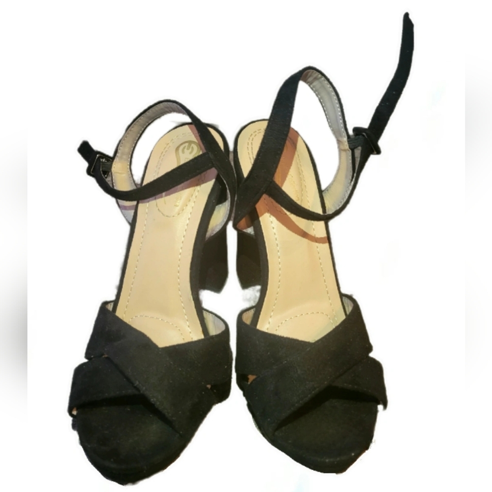 Elegant Black Heels 7 1!